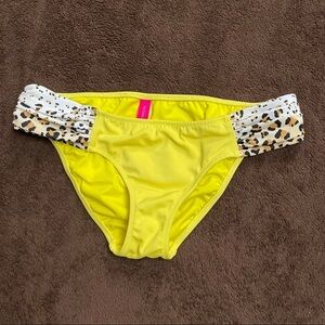 Victoria’s Secret Bikini Bottom Size XS